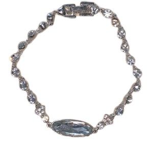 Givenchy Jewelry - 💥3/$15💥 Givenchy crystal rhinestone bracelet Givenchy Jewelry - 💥3/$15💥 Givenchy crystal rhinestone bracelet